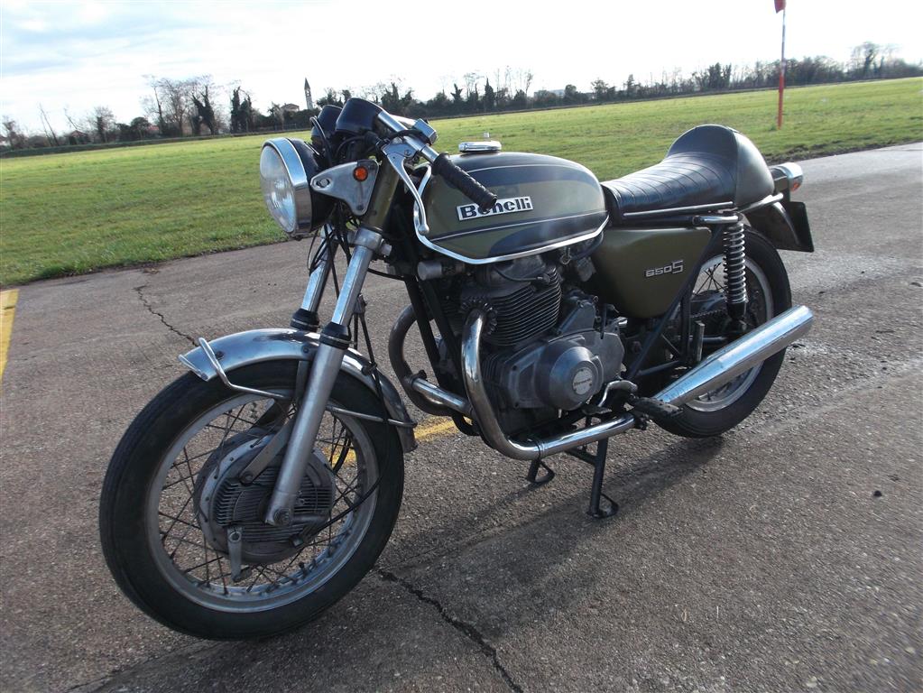 Benelli Tornado 650 S - Faisceau de câbles A1370